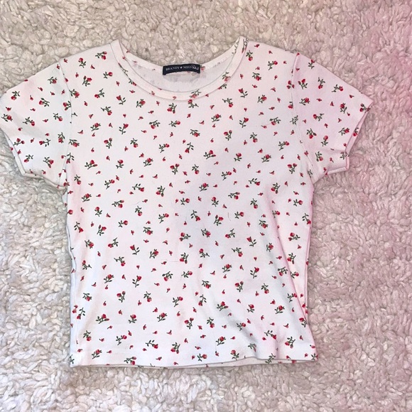 brandy melville cherry top - Picture 1 of 3